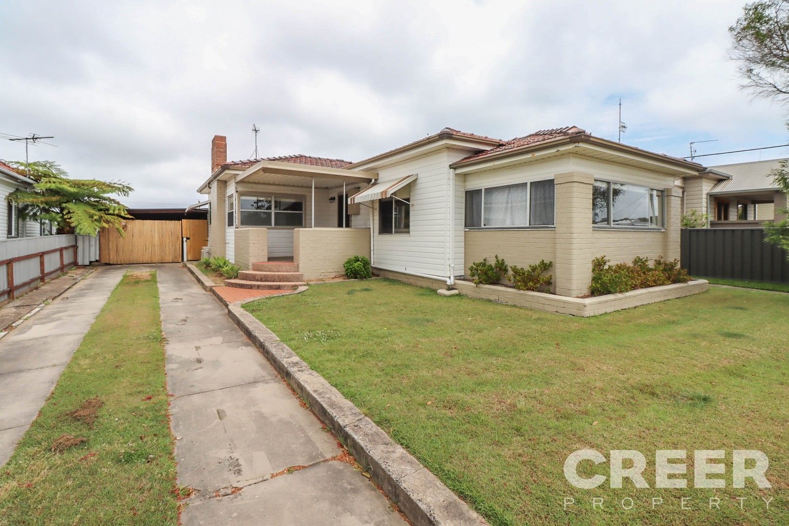 2 bedrooms House in 32 Deane Street BELMONT NSW, 2280