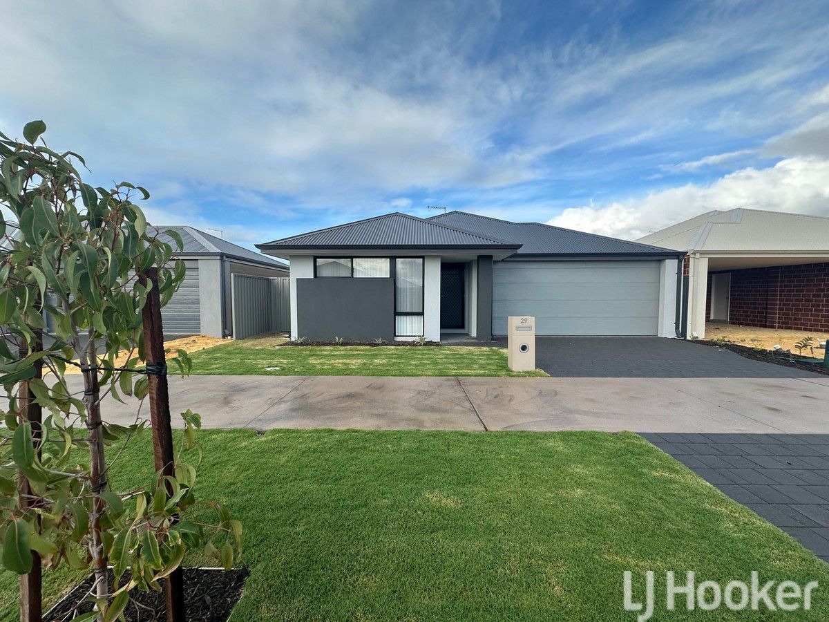 4 bedrooms House in 29 Toovey Road SOUTH YUNDERUP WA, 6208