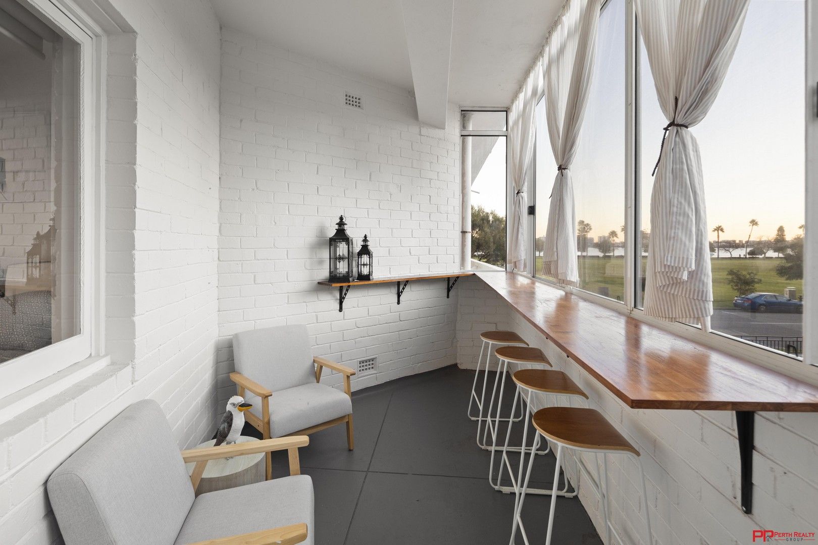 1 bedrooms Apartment / Unit / Flat in 15/114 Terrace Road PERTH WA, 6000