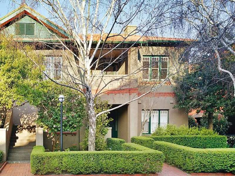 8/9 Ardoch Avenue, St Kilda East Property History & Address Research