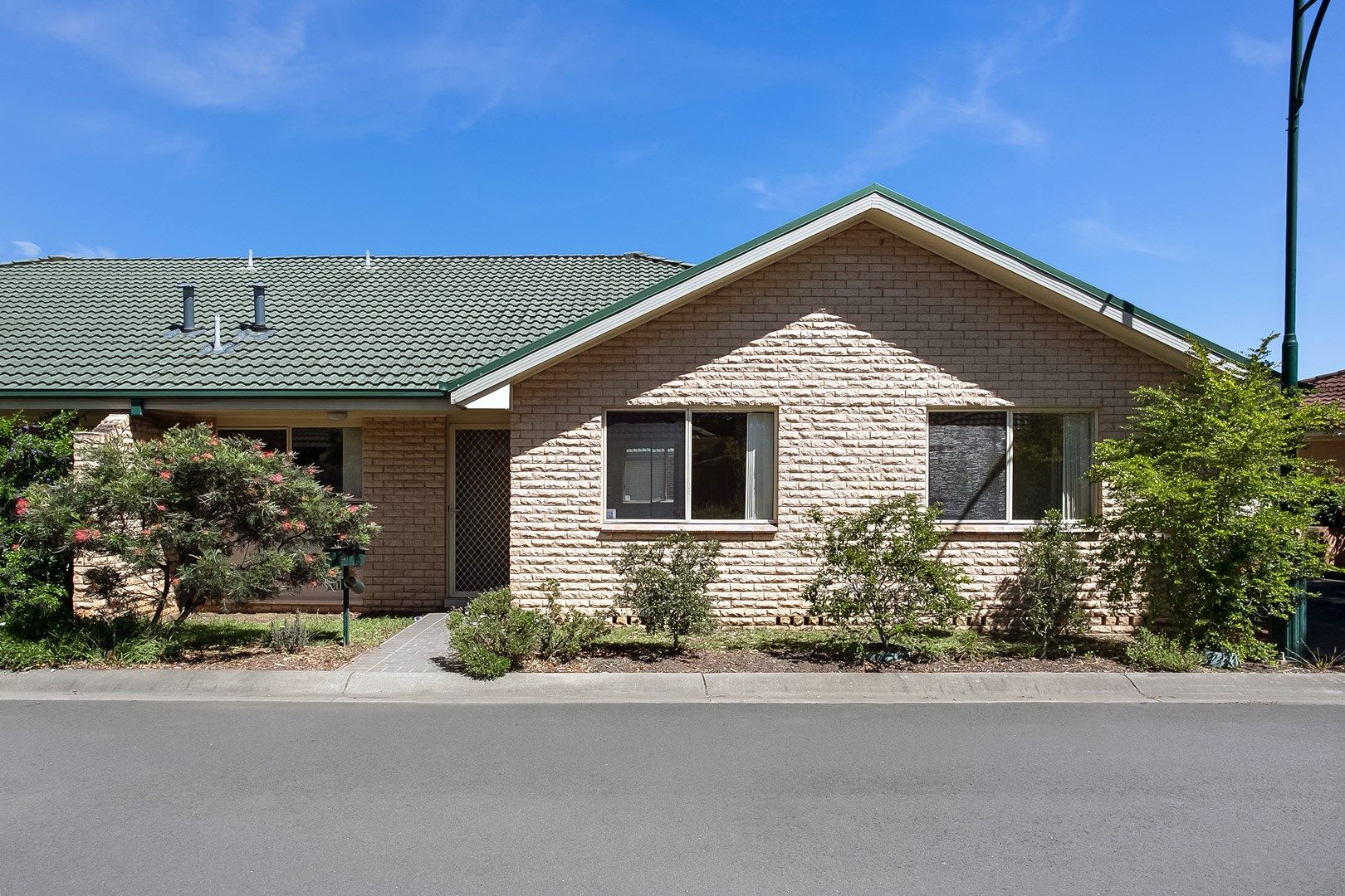 31/17-21 Poplar Crescent, Bradbury NSW 2560, Image 0