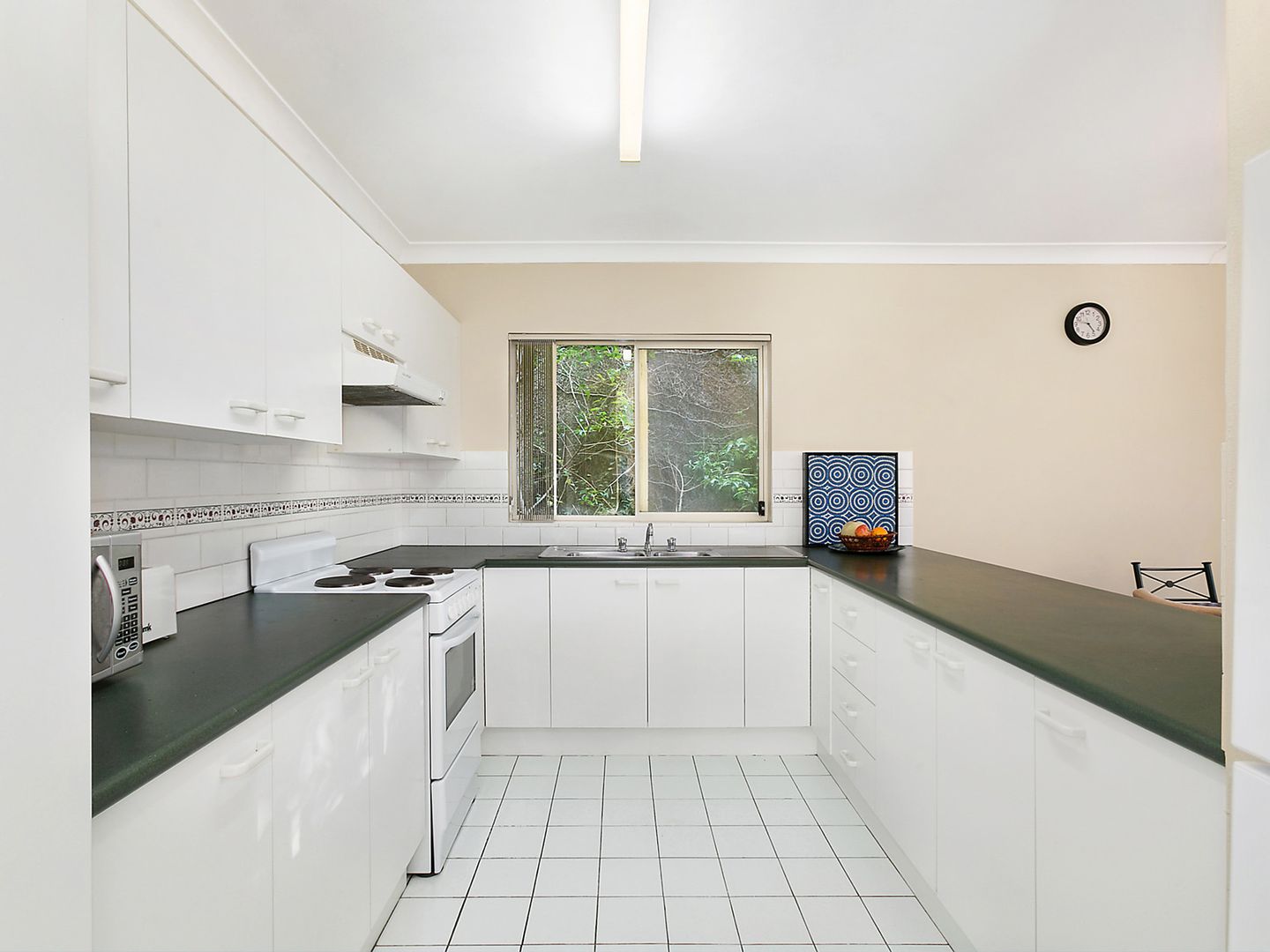 2/11 Flinders Street, North Wollongong NSW 2500, Image 2