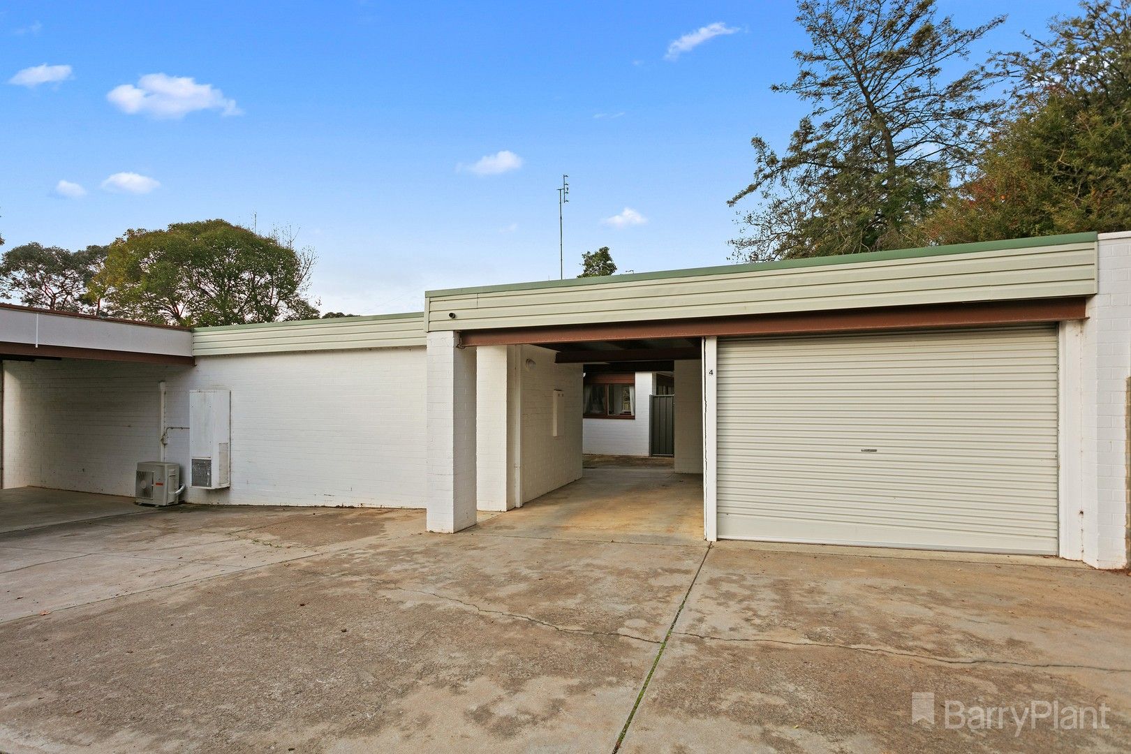 4/12 Harpin Street, Strathdale VIC 3550, Image 0