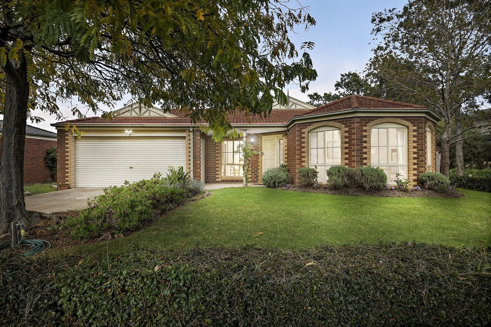 3 bedrooms House in 10 Manor House Drive MORNINGTON VIC, 3931