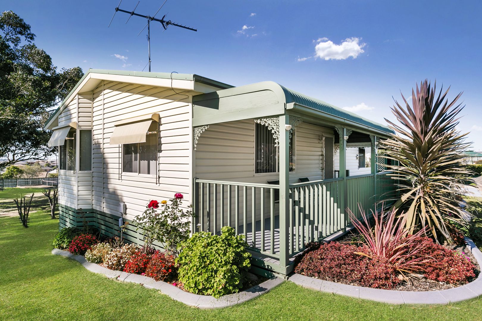 120/333 Cessnock Road, Gillieston Heights Property History & Address