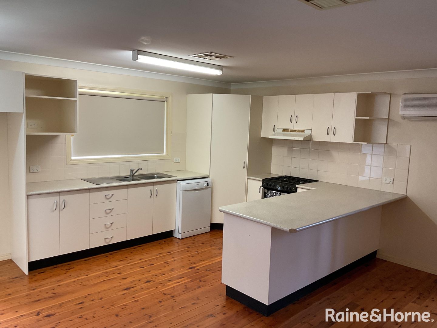 Moree NSW 2400 - 3 beds house for Rent, $500 per week + WATER ...