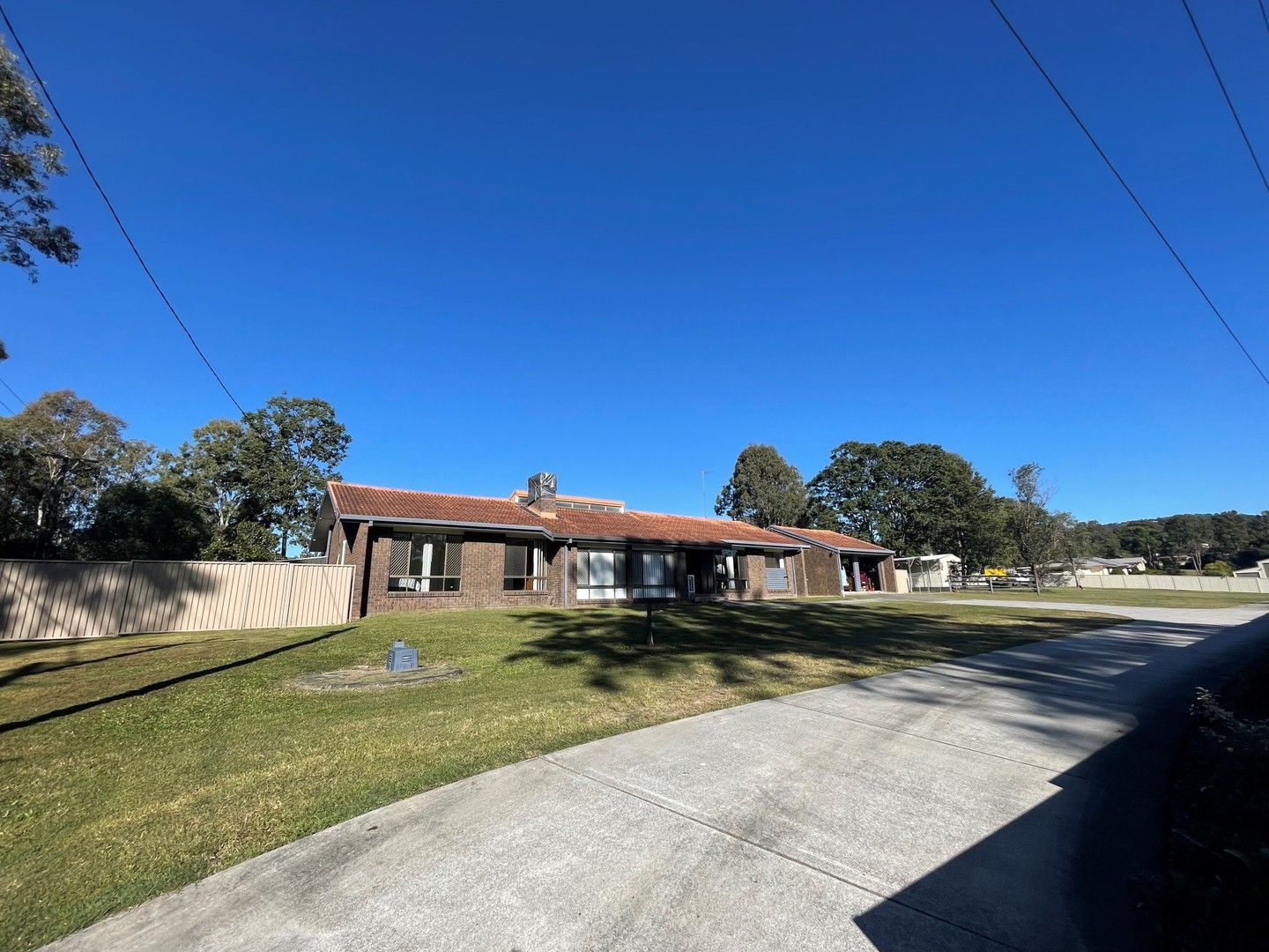 4 bedrooms House in 213 Mudgeeraba Road TALLAI QLD, 4213