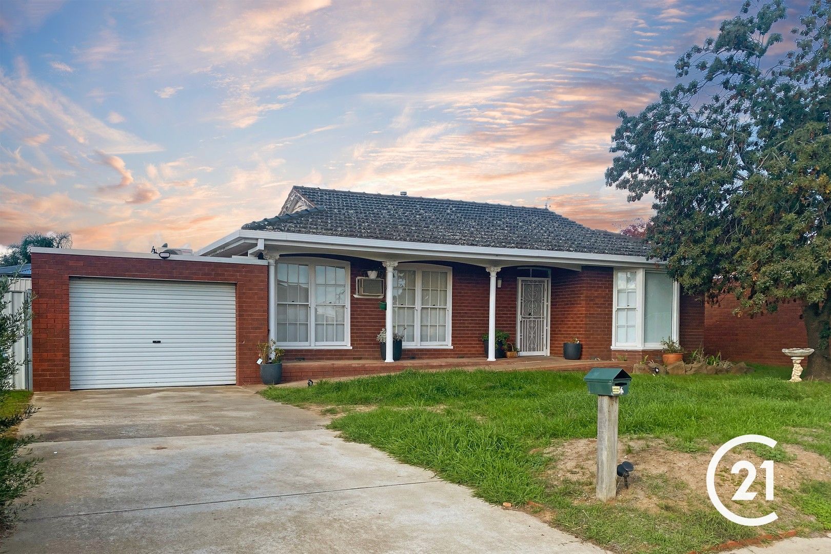 4 Bowen Street, Echuca VIC 3564 House For Rent Domain