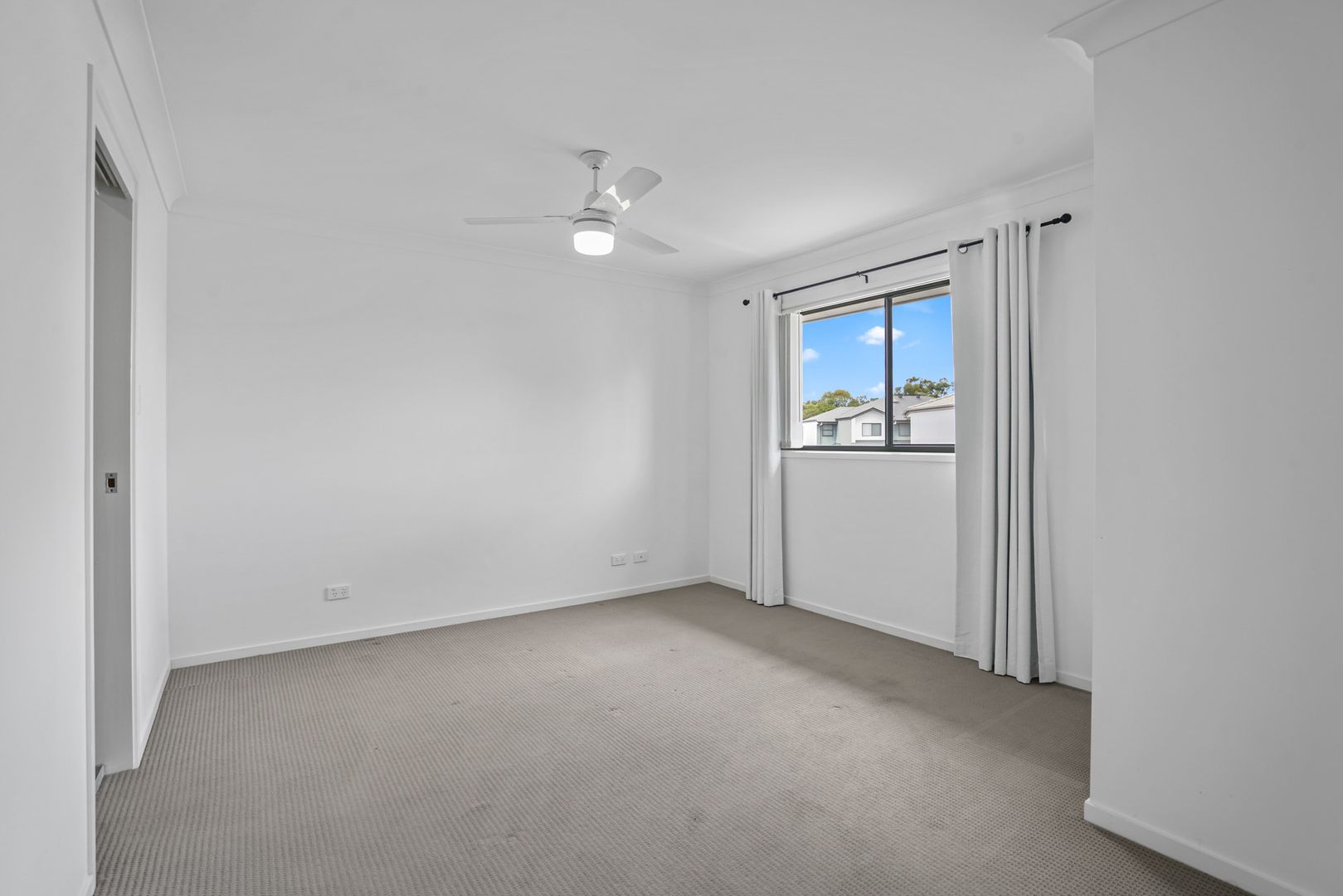 37/28 Fortune Street, Coomera QLD 4209, Image 2