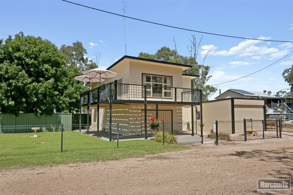 Lt 209 McPhee Ave, Blanchetown SA 5357, Image 1