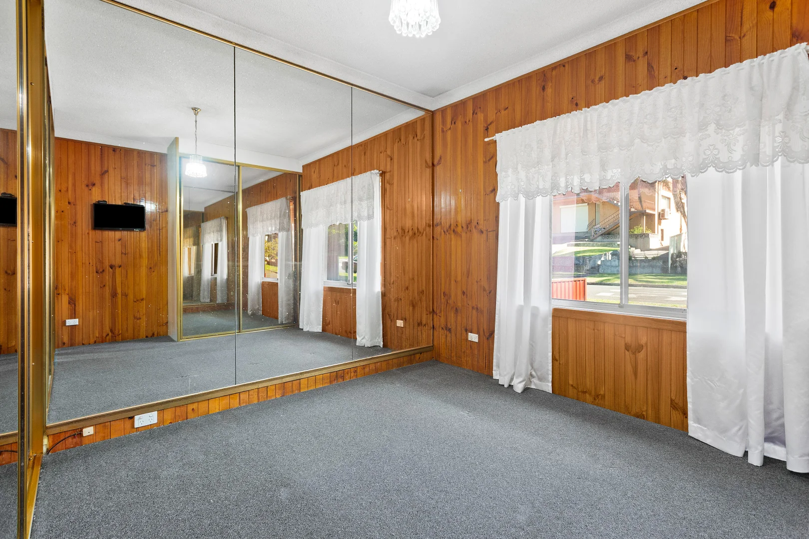 Additional image 4 of 9 Denise Street, Lake Heights NSW 2502