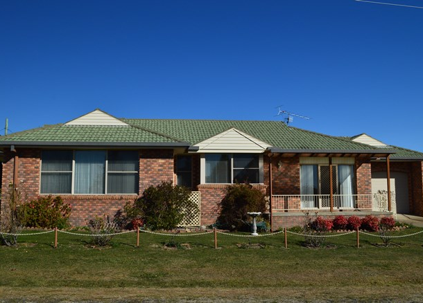 38 Prisk Street, Guyra NSW 2365