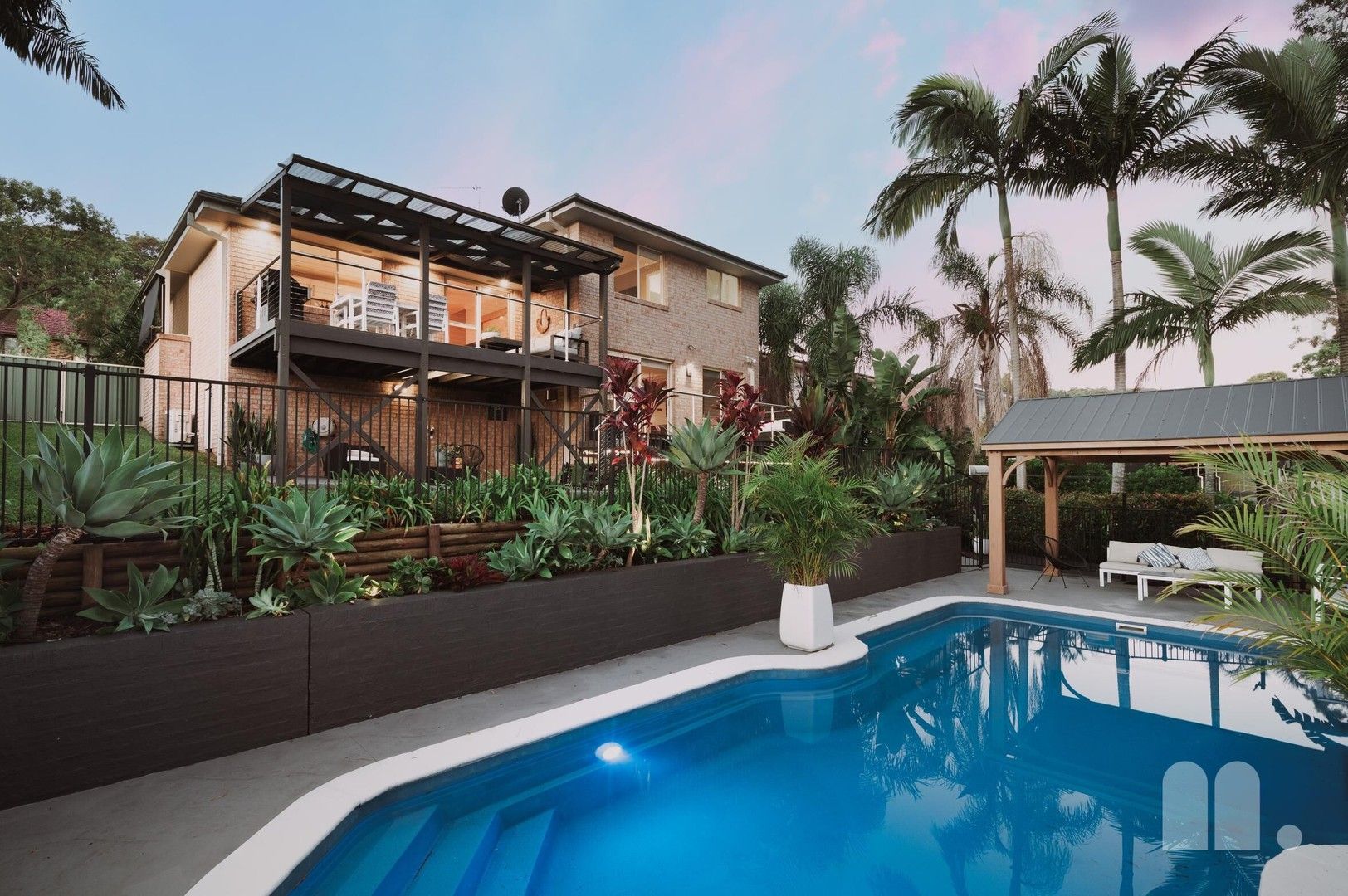 19 Woodside Drive, Eleebana NSW 2282 Domain