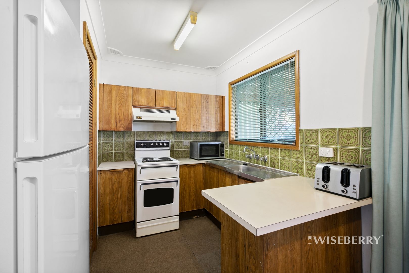 2 Carreela Close, Gorokan NSW 2263, Image 1