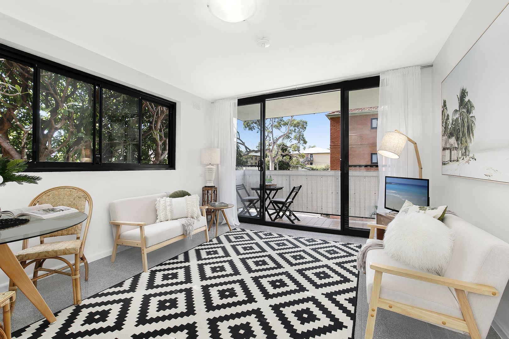 2 bedrooms Apartment / Unit / Flat in 7/12 Regina Avenue BROOKVALE NSW, 2100