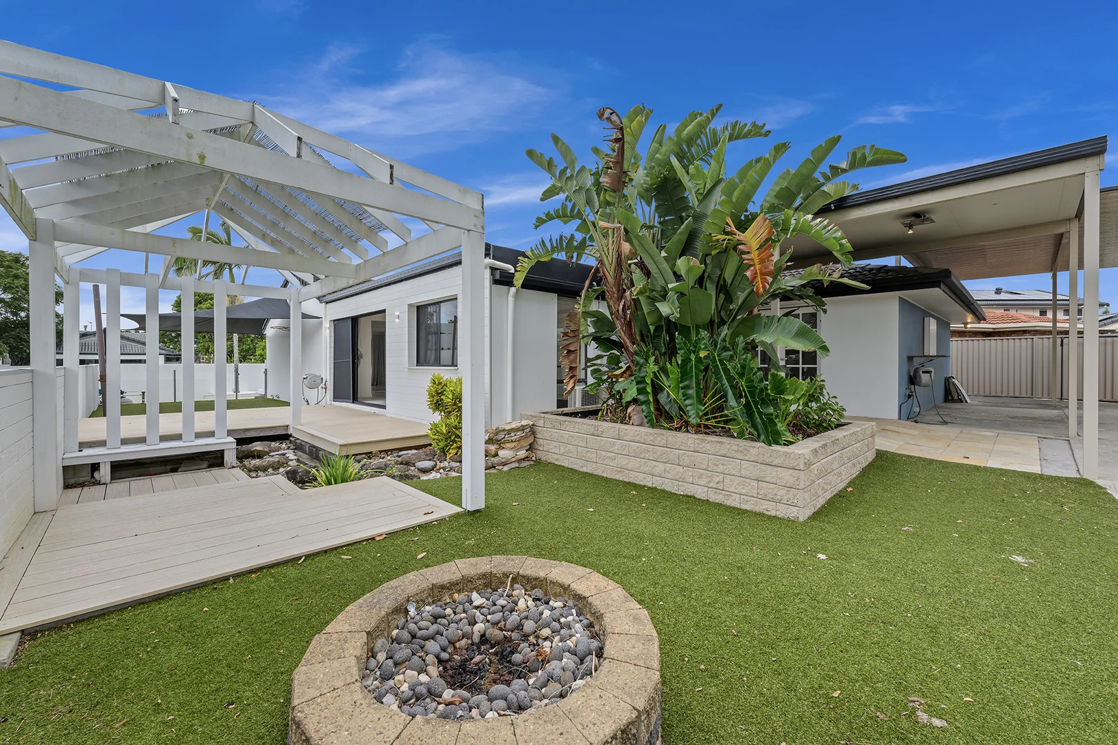 Additional image 2 of 7 Compass Court, Mermaid Waters QLD 4218