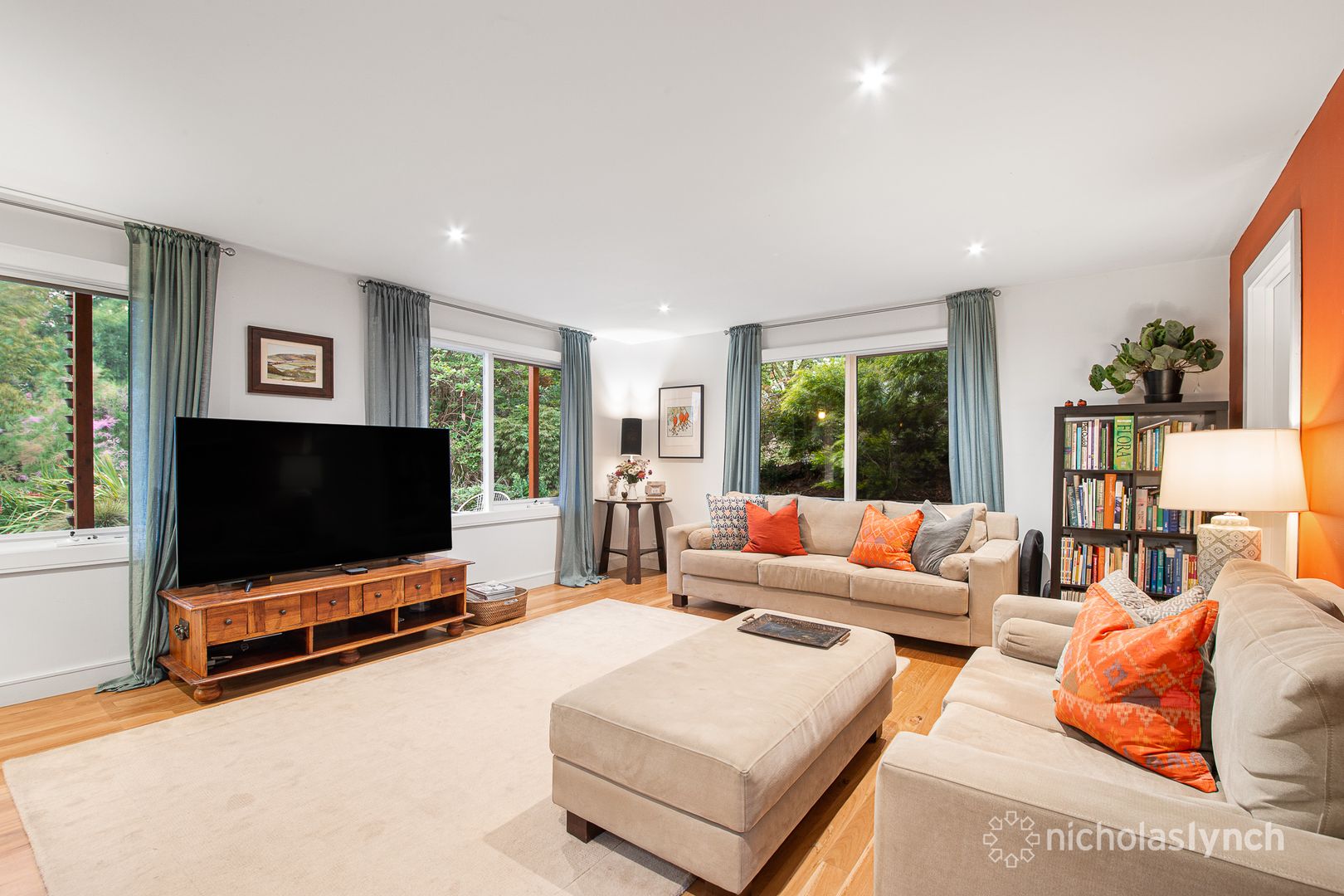 100 Eumeralla Grove, Mount Eliza VIC 3930, Image 2