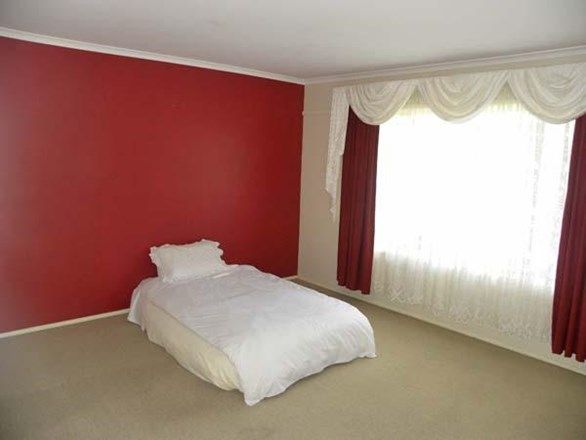 15 Pleasurelea Dr, SUNSHINE BAY NSW 2536, Image 2