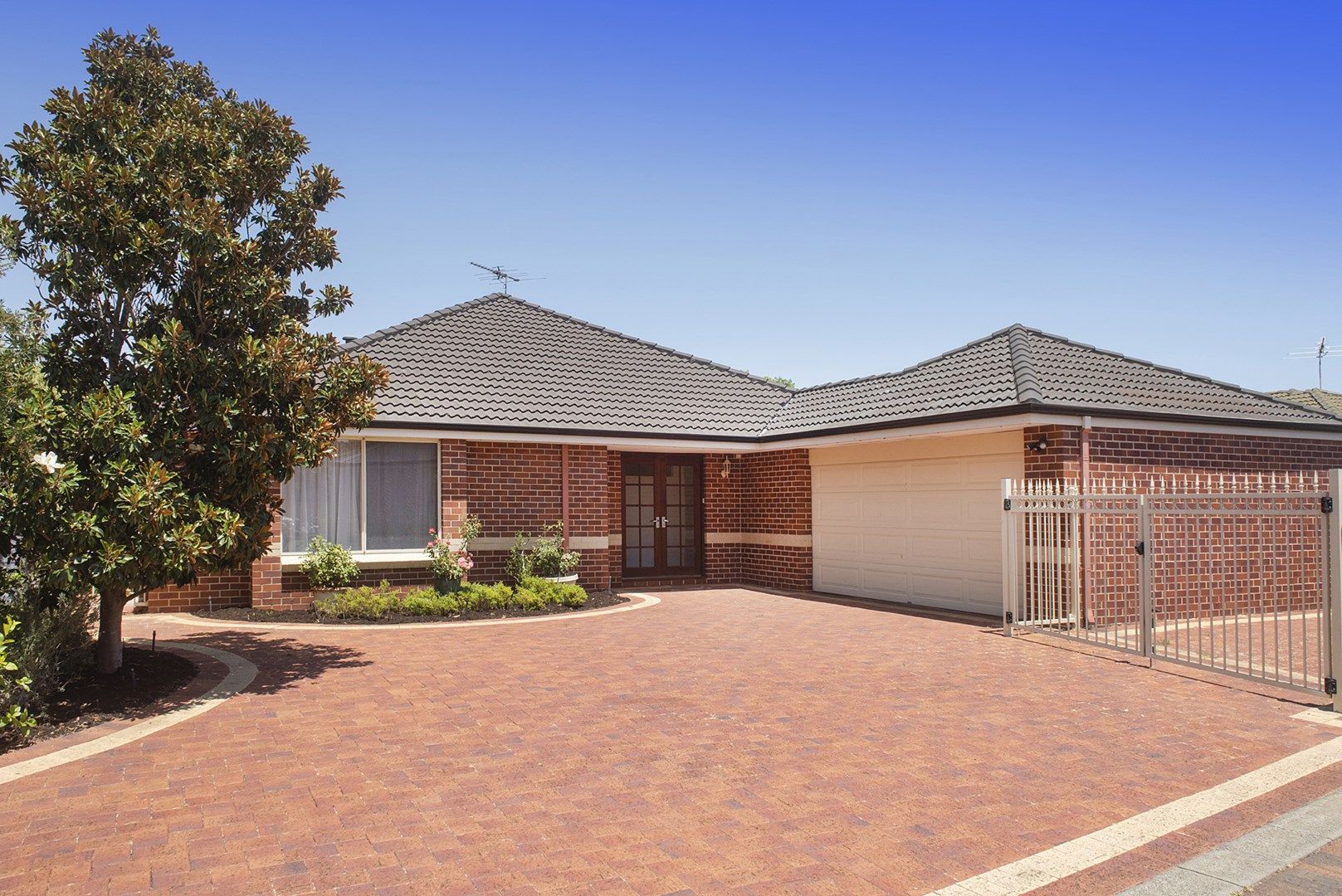 12 Seattle Court, Quindalup WA 6281, Image 0