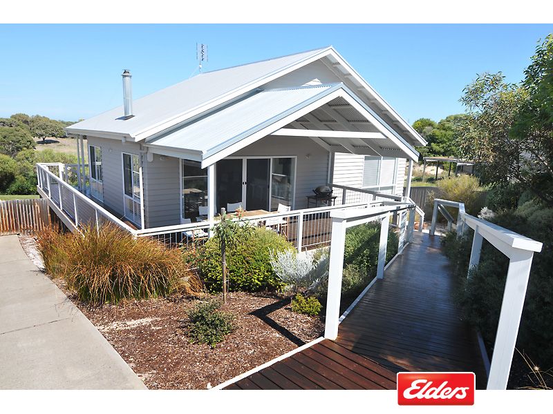 17 Woolundry Road, Robe SA 5276, Image 0