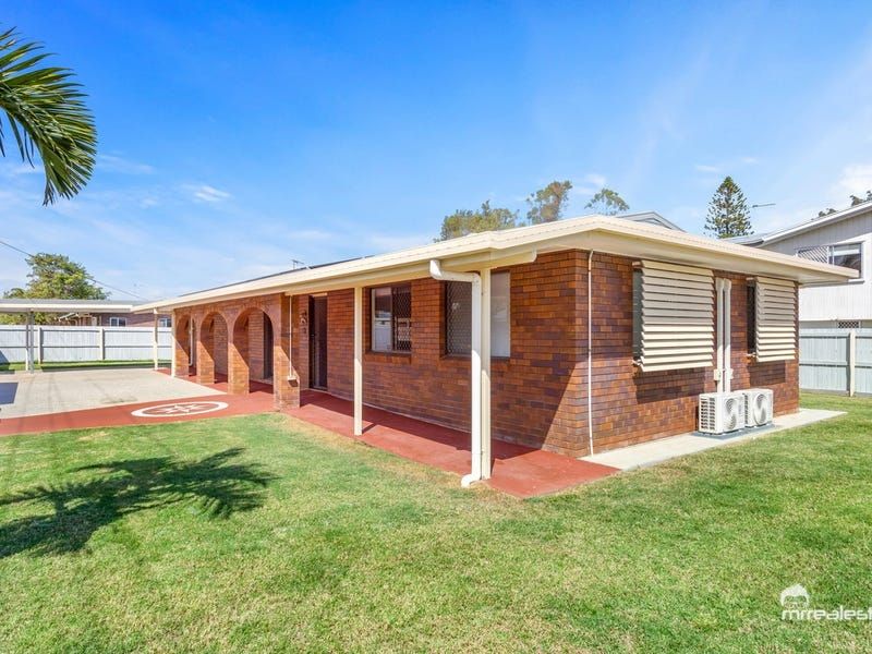 4 bedrooms House in 35 Twigg Street PARK AVENUE QLD, 4701