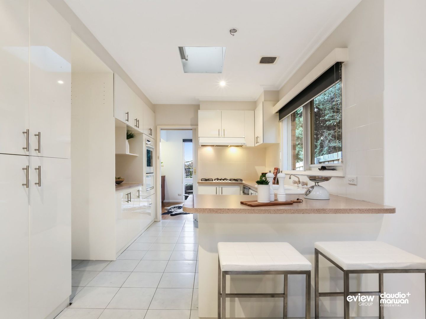 4 Draska Court, Oak Park VIC 3046, Image 2