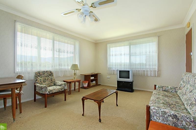4/13 Prince Edward Dr, Brownsville NSW 2530, Image 1