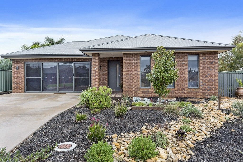 10 Rosea Court, Ascot VIC 3551, Image 0