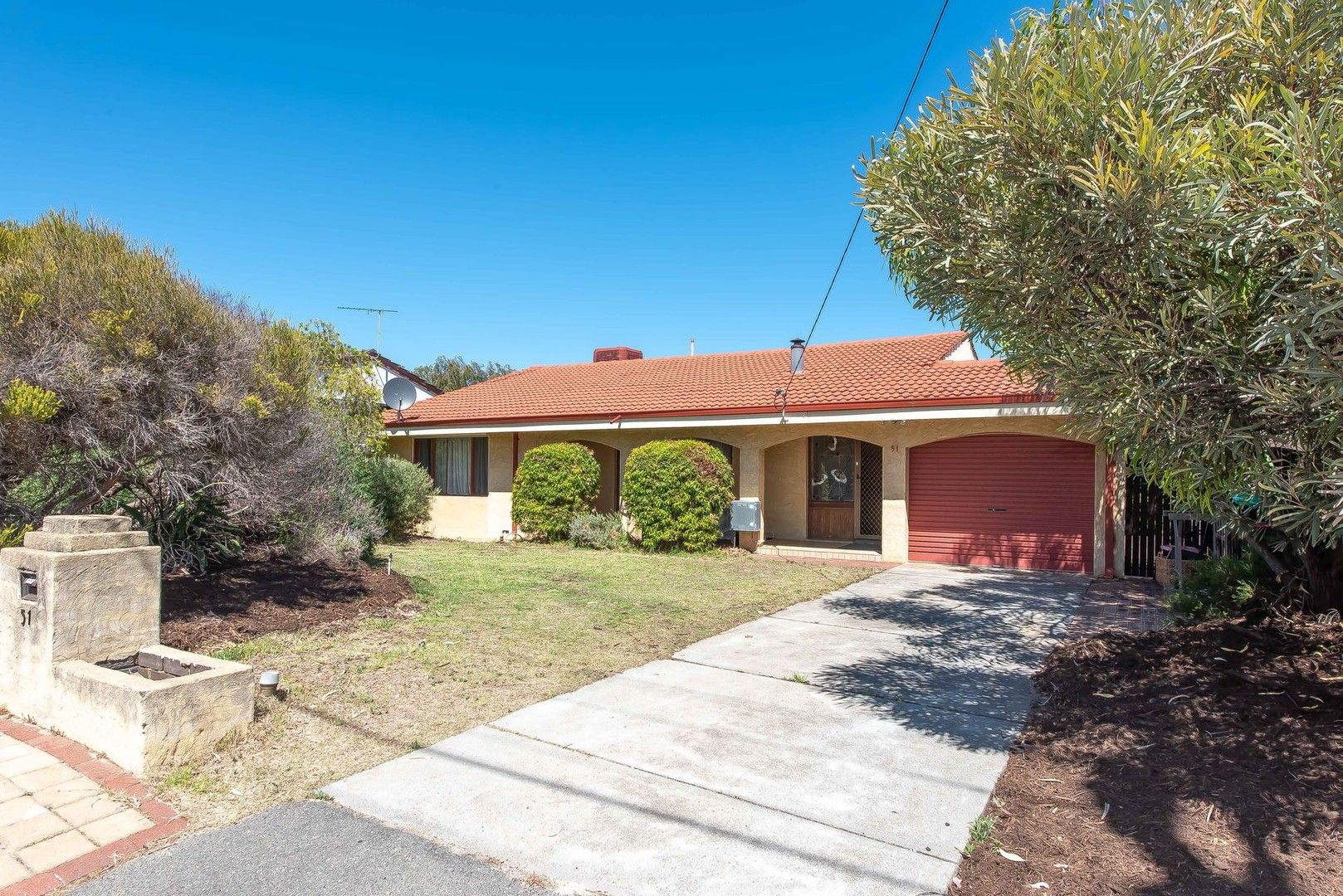 3 bedrooms House in 51 Eddystone Avenue CRAIGIE WA, 6025