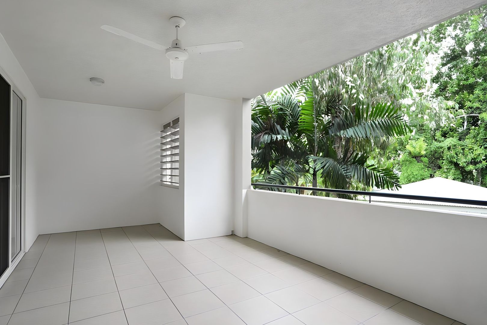 28/1804 Captain Cook Highway, Clifton Beach QLD 4879, Image 2
