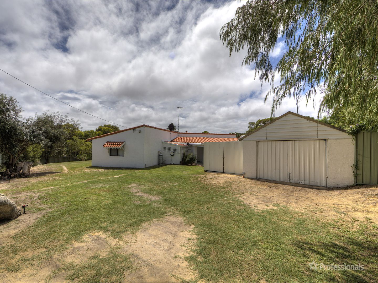 2 Newman Road, Yanche Property History & Address Research Domain