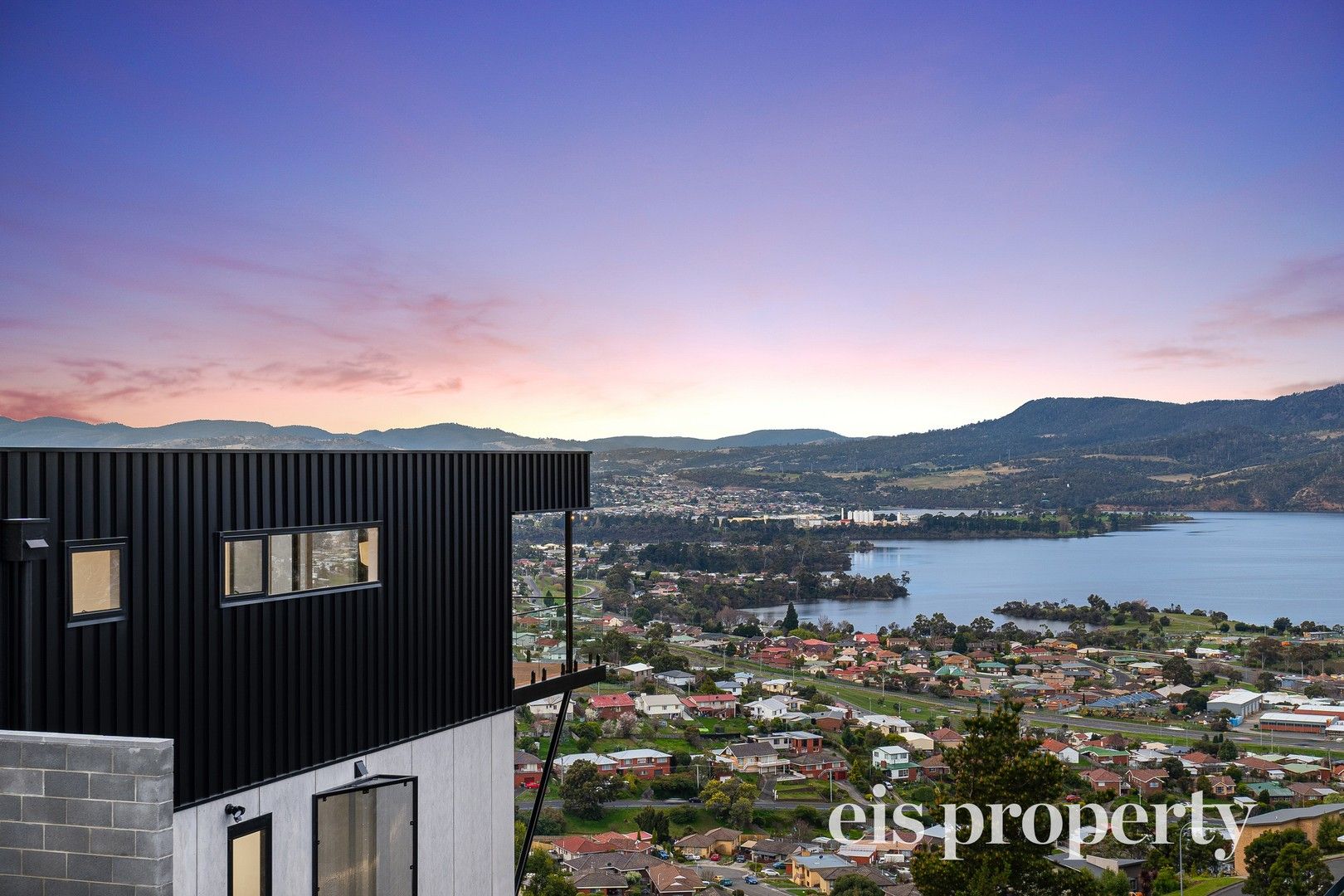 3 bedrooms House in 28 Redlands Drive ROSETTA TAS, 7010