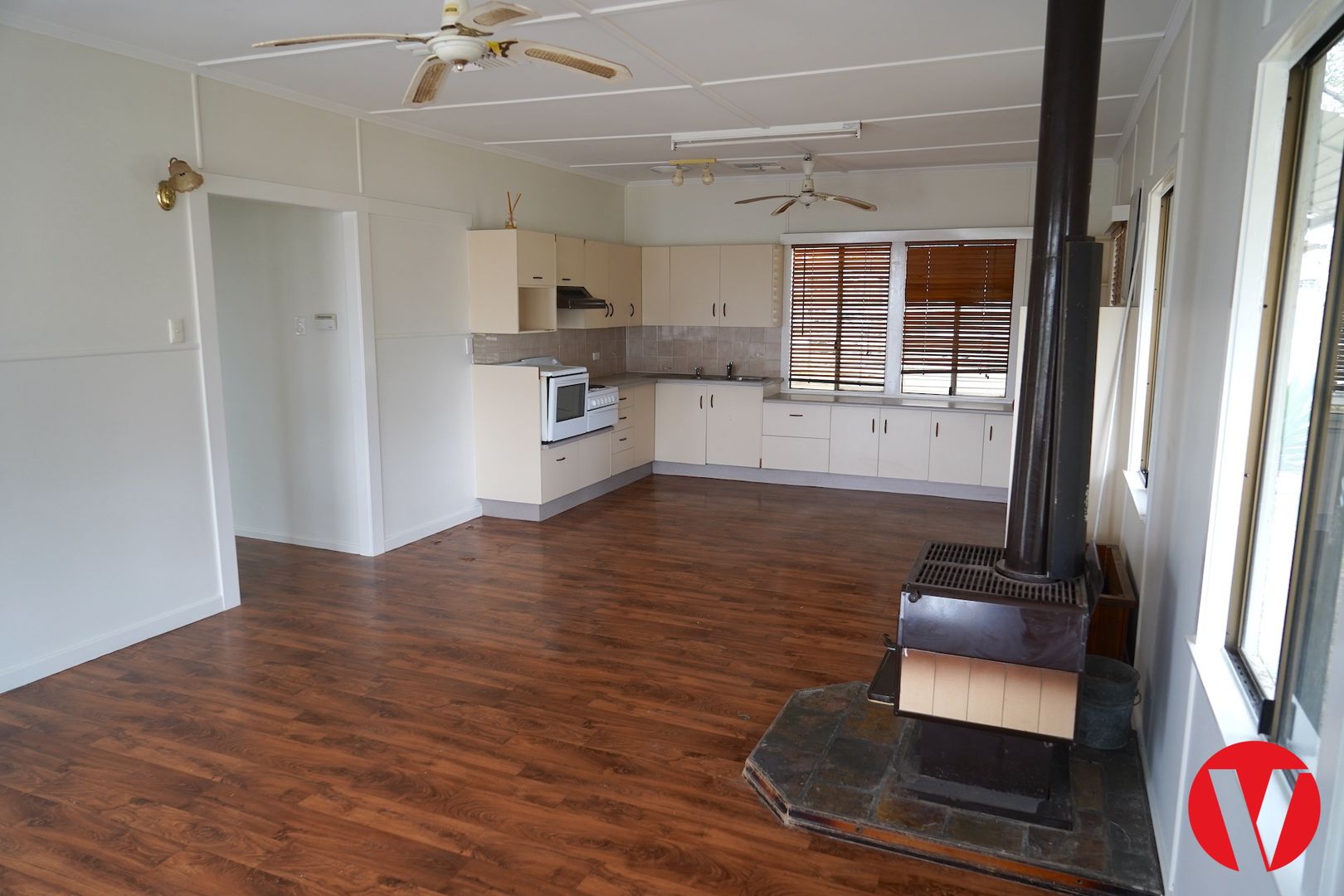 32 Hoffman Street, Roma QLD 4455, Image 2