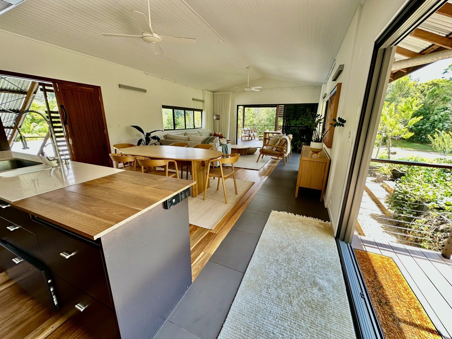 6 bedrooms House in 8 Five Springs La CURRUMBIN VALLEY QLD, 4223