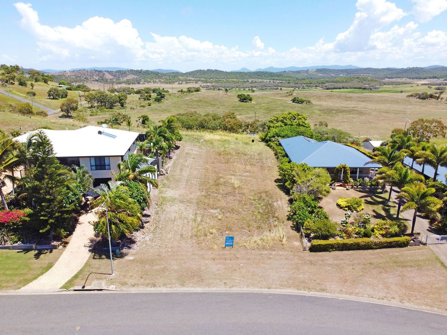 6 Paradise Way, Emu Park QLD 4710, Image 2