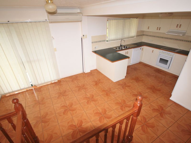 1/911 Rollo Street, Gladstone Central QLD 4680 Apartment For Rent