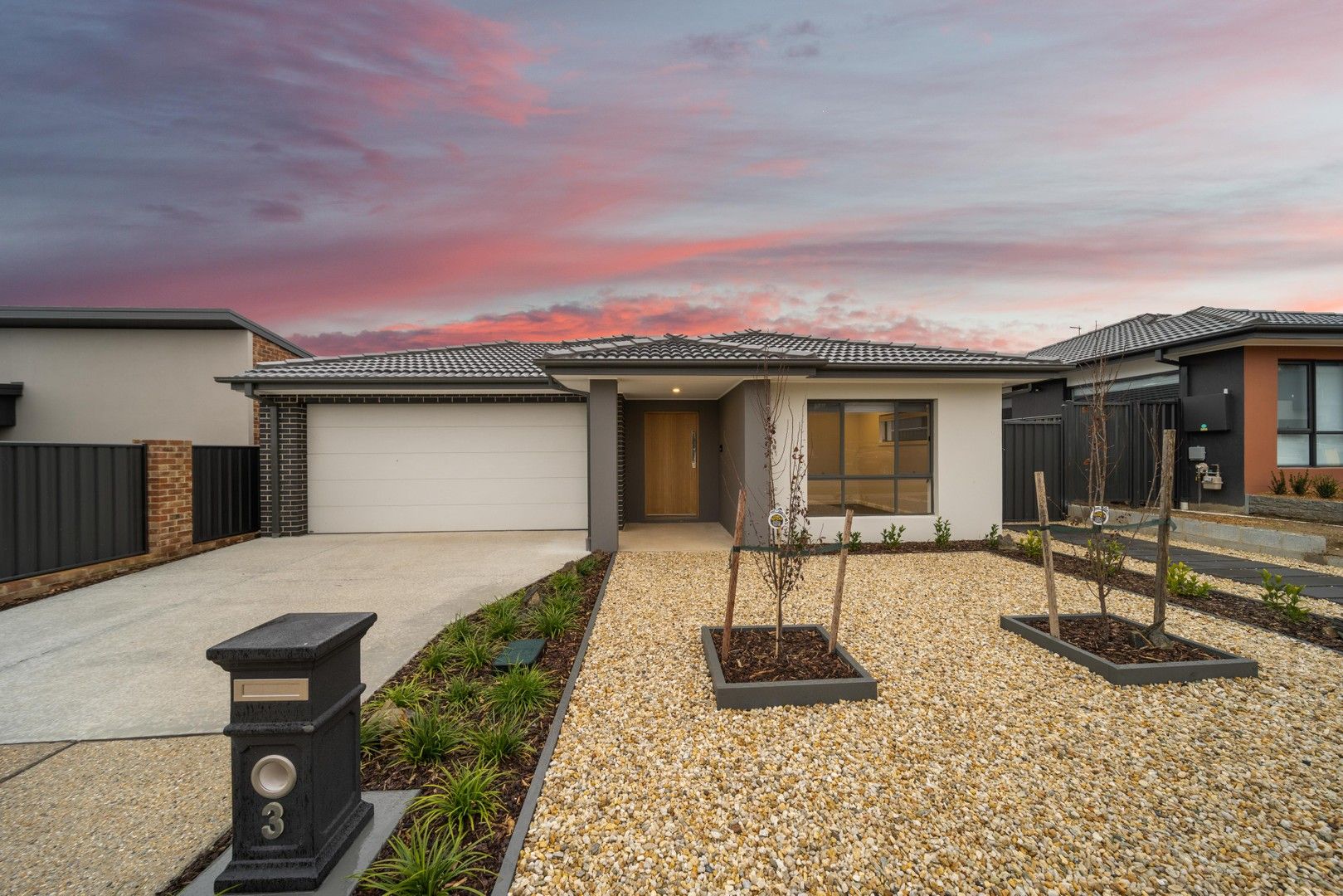 4 bedrooms House in 3 Yali Street TAYLOR ACT, 2913