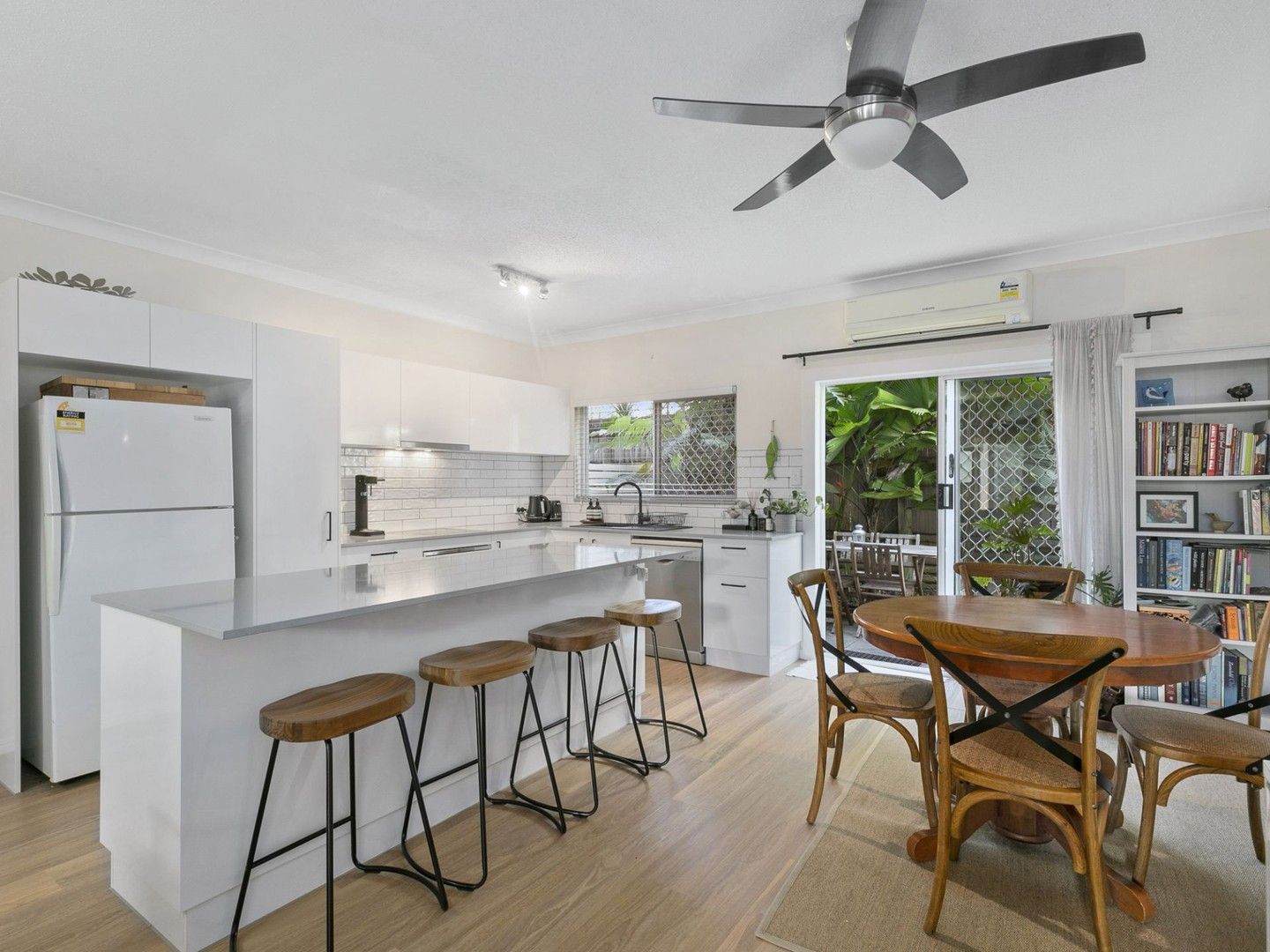 361-363 McLeod Street, Cairns North QLD 4870, Image 0
