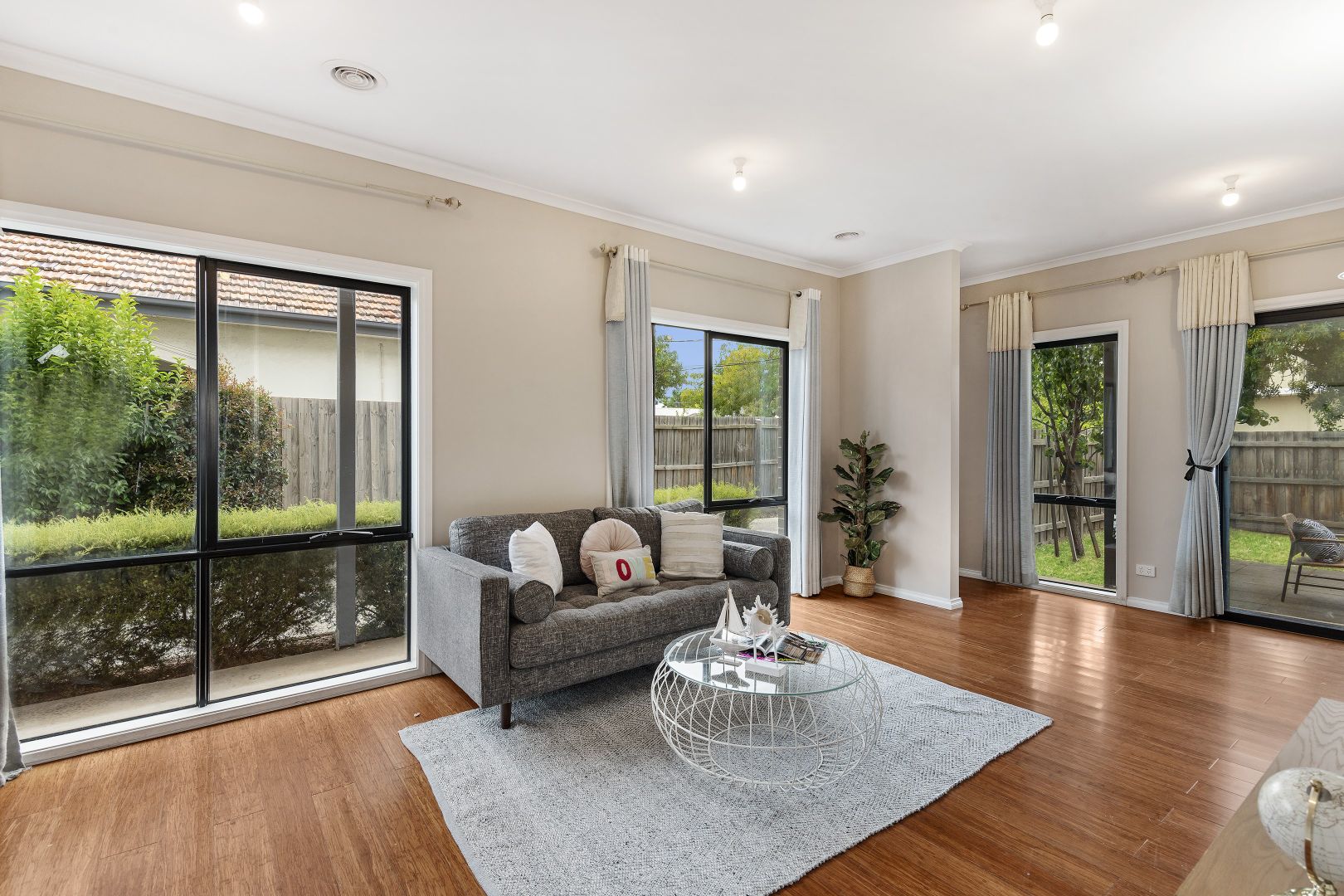 1/14 Arawatta Street, Carnegie VIC 3163, Image 2