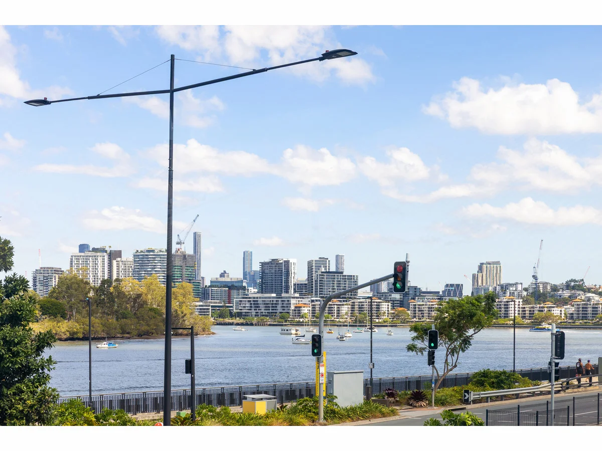 Additional image 7 of 1/250 Kingsford Smith Drive, Hamilton QLD 4007