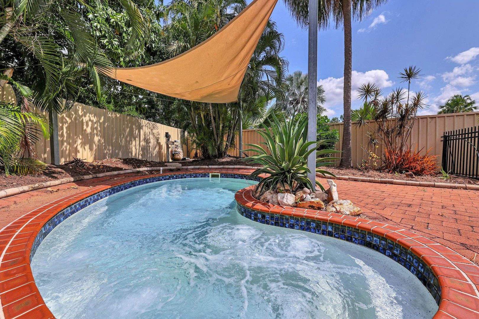 24 Lockwood Court Moulden NT 0830 Domain