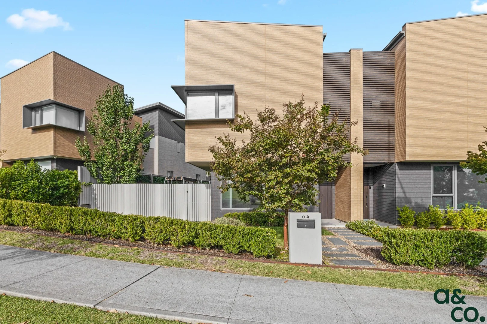 64 Mornington Grove, Gledswood Hills NSW 2557