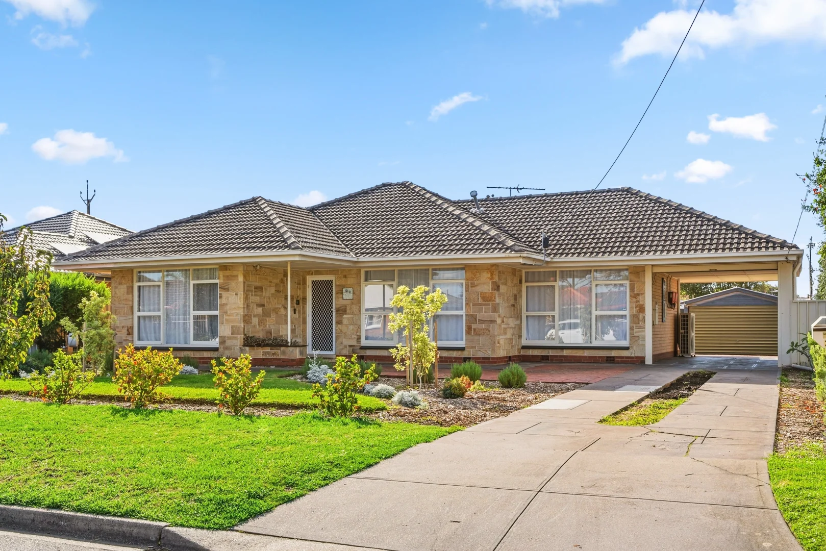 21 Maxwell Rd, Hackham West SA 5163 - House For Rent | Domain