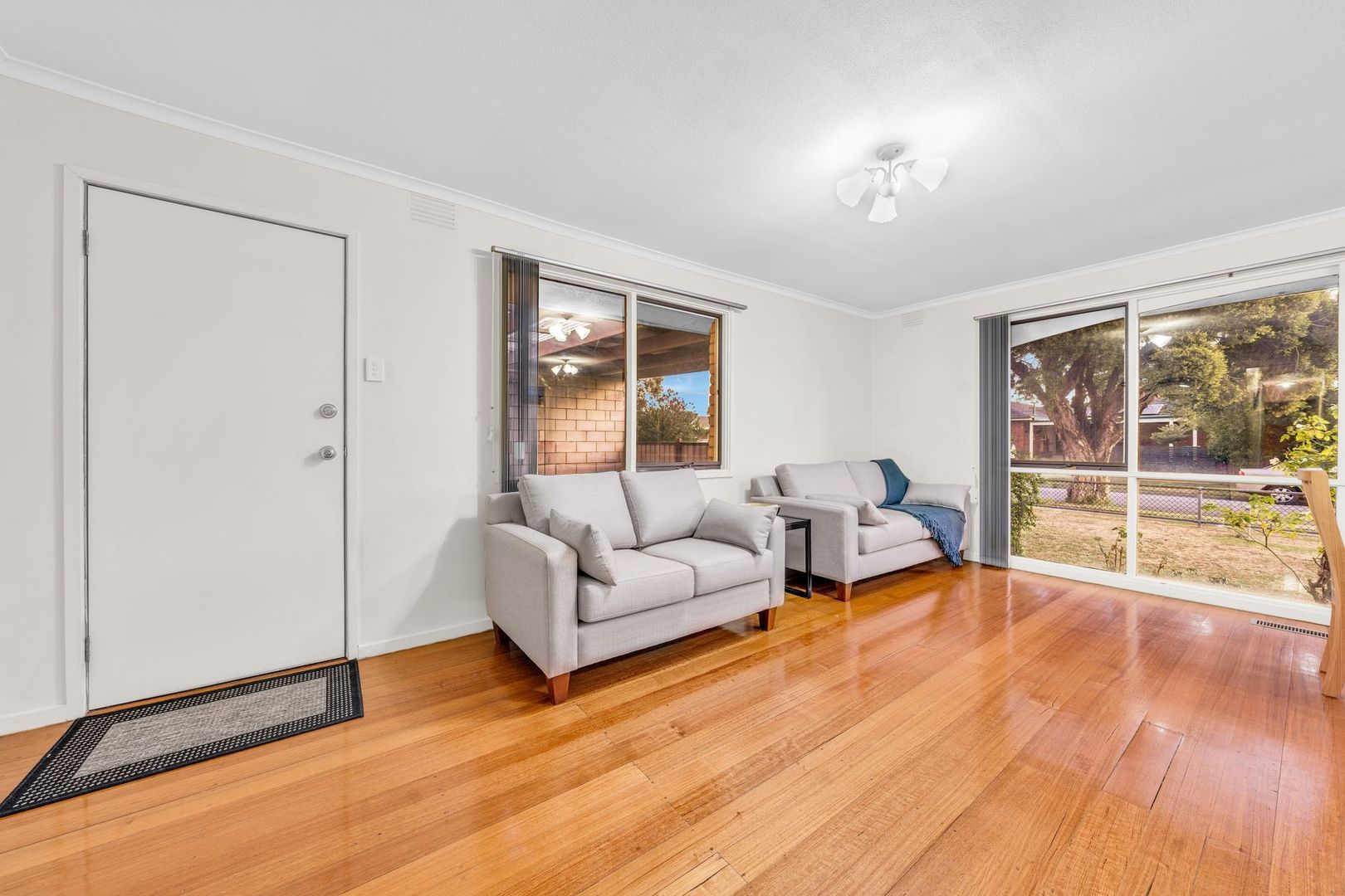 3 Mary Street, Hampton Park VIC 3976, Image 2