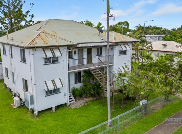 22 Percy Street, West End QLD 4810