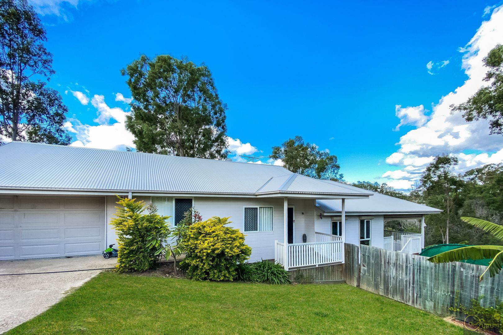 4 bedrooms House in 15 Shallow Bay Dr SPRINGFIELD LAKES QLD, 4300