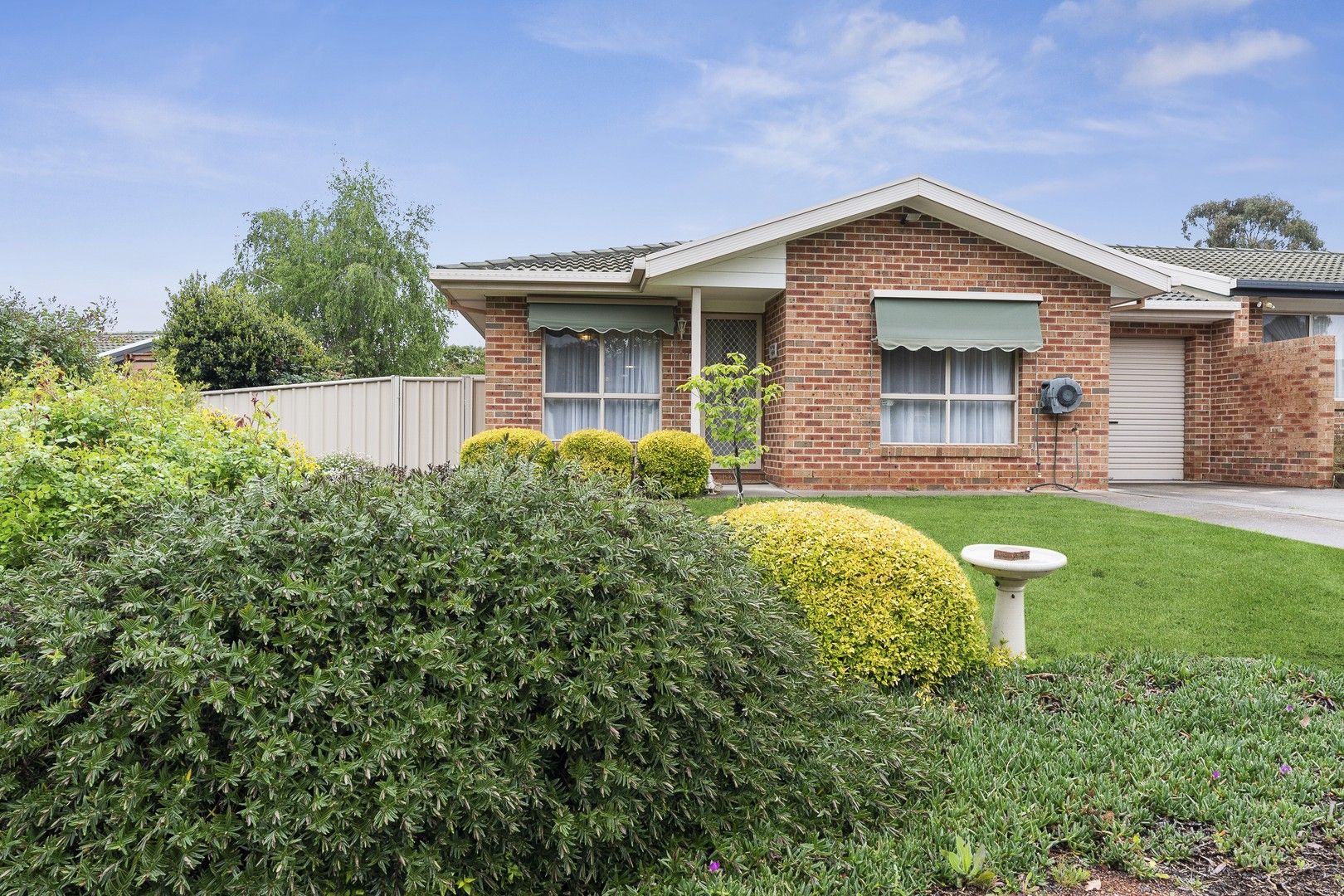 10 Kilburn Close, Dunlop ACT 2615, Image 0