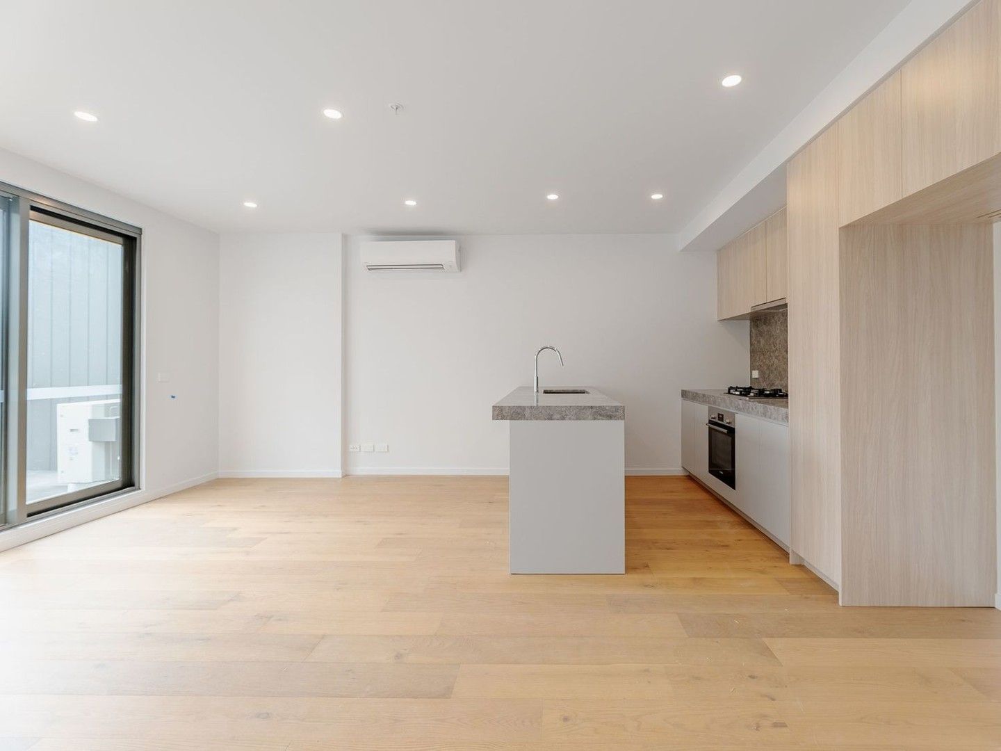 2 bedrooms Apartment / Unit / Flat in 210/1633-1637 Malvern Road GLEN IRIS VIC, 3146