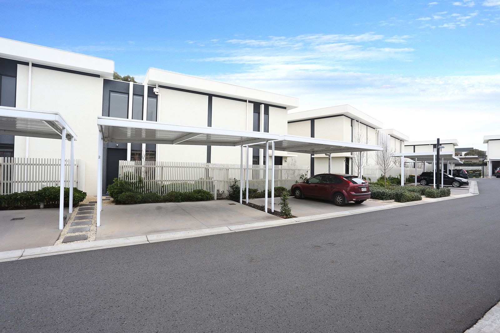 2 bedrooms Townhouse in 2/100 Enterprise Drive BUNDOORA VIC, 3083