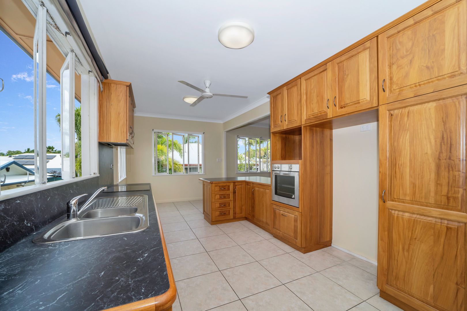 14 Latchford Street, Pimlico QLD 4812, Image 1